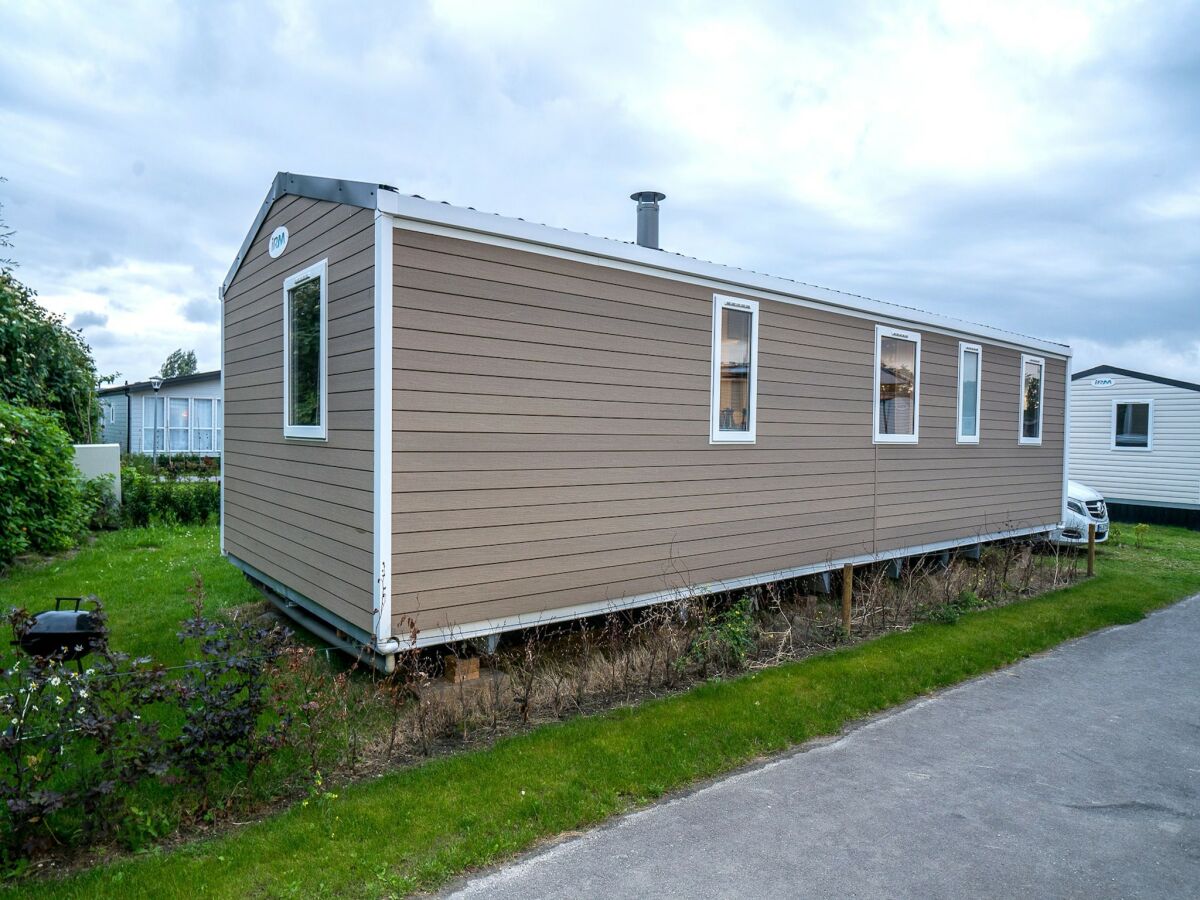 Chalet Chalet in Oostkapelle near Beach & Pool - Outdoor photo 2