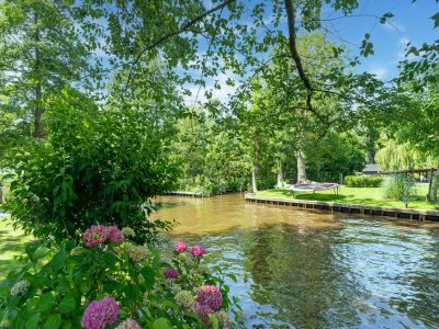 Farmhouse Gruppenhaus in Giethoorn mit Wasserterrasse - Outdoor photo 8