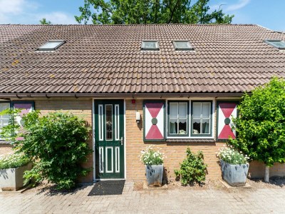 Farmhouse Gruppenhaus in Giethoorn mit Wasserterrasse - Features photo 14
