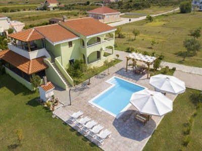 Apartment Charming 2-Bed Apartment in Ljubac - Apartment