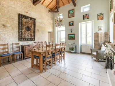 Castle Elegant Château Escape - Features photo 21