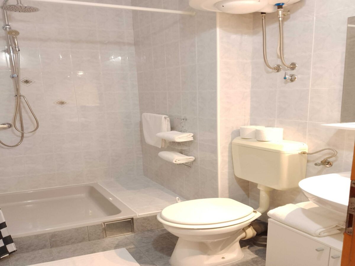 Apartment Apartments Laura Mljet - Comfort One Bedroom Apartment with Balcony and Sea View - Features photo 3