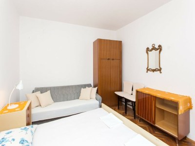 Apartment Guest House Ljubica - Double Room with Private Bathroom-2 2 in Dubrovnik - Apartment