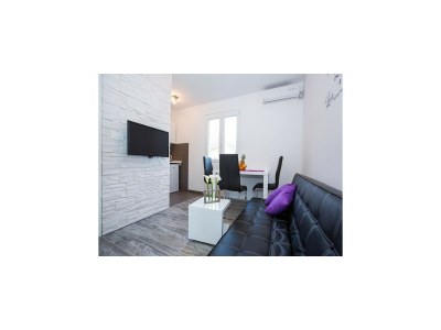 Apartment Villa Roza - One-Bedroom Apartment with Balcony - Features photo 10