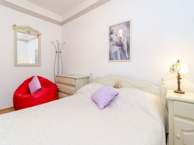 Apartment Apartment Paco - Three-Bedroom Apartment with Balcony and Sea View - Features photo 15