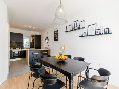 Apartment Apartment Sea Shell - Triplex Three-Bedroom Apartment with Terrace - Features photo 17