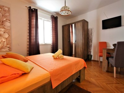 Apartment Apartment Garden M&M - One Bedroom Apartment - Features photo 17