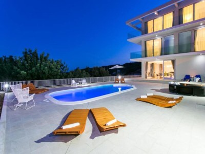 Villa Five Bedroom Villa with Private Pool & Sea View - Outdoor photo 12