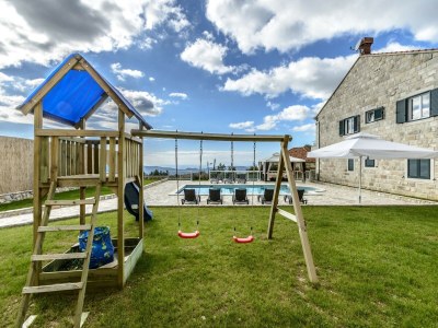 Villa Villa Pave - Six-Bedroom Villa with Terrace and Swimming Pool in Dubravka - Villa