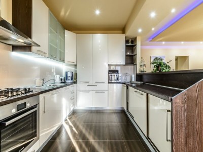 Villa Villa Pave - Six-Bedroom Villa with Terrace and Swimming Pool - Features photo 32