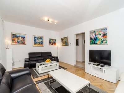 Apartment Apartment Iva 31 - Two-Bedroom Apartment with Balcony and City View - Features photo 8