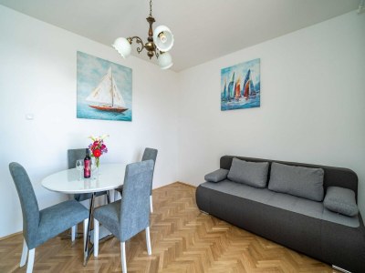 Apartment Apartment Debos - One-Bedroom Apartment with Balcony and Sea View - Features photo 12