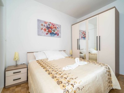 Apartment Apartment Debos - One-Bedroom Apartment with Balcony and Sea View - Features photo 18