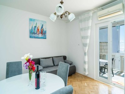 Apartment Apartment Debos - One-Bedroom Apartment with Balcony and Sea View - Features photo 21
