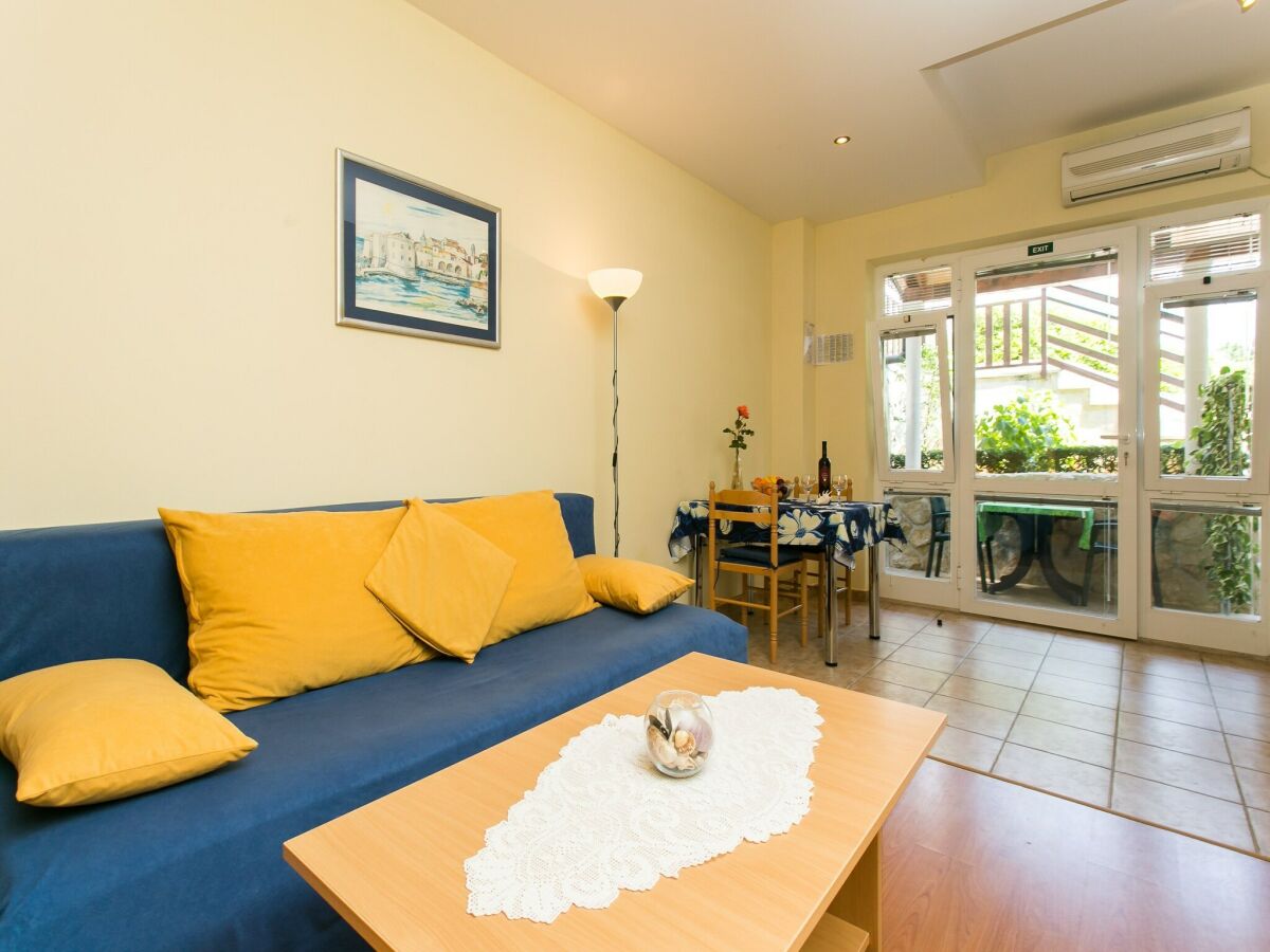 Apartment Apartments Radic - Studio Apartment (2-3 Adults) - Kneza Domagoja Street - BR 1 - Features photo 4