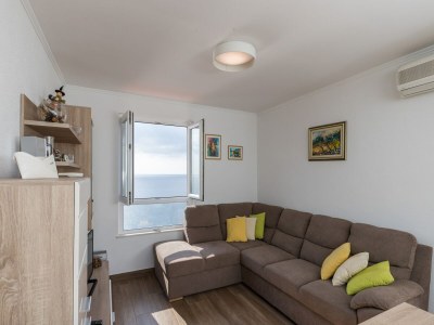 Apartment Apartment Gigi - Two Bedroom Apartment with Terrace and Sea View - Features photo 5