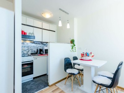 Apartment Apartment Vedrana- One-Bedroom Apartment with Balcony and Sea View - Features photo 9