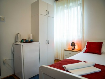 Apartment Guest House Cesic - Double Room No7 - Features photo 17