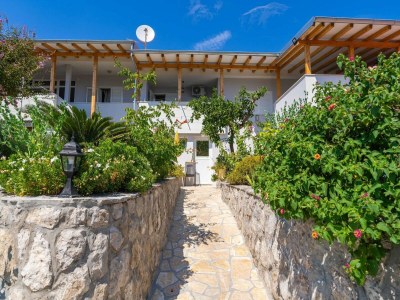 Apartment Apartments Djurkovic - One-Bedroom Apartment with Shared Terrace and Sea View - Outdoor photo 4