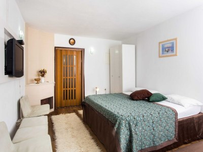 Apartment Apartments Djurkovic - Deluxe Studio with Balcony and Garden View - Features photo 9