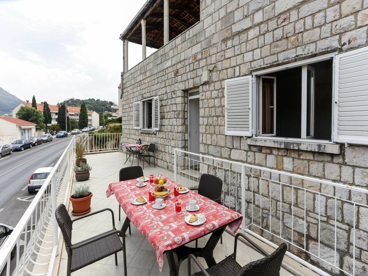 Apartment Apartments Sisic - Two Bedroom Apartment with Terrace - Outdoor photo 3