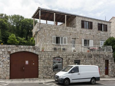 Apartment Apartments Sisic - One Bedroom Apartment with Terrace - Outdoor photo 2