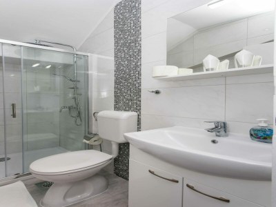 Apartment Villa Mirjana - Standard Studio Apartment with Terrace and Sea View (Lavanda) - Features photo 4