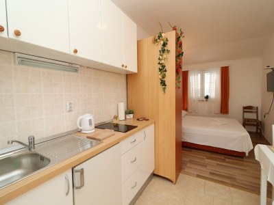 Apartment Apartments Sergej-Standard Studio apartment with Terrace and Sea View ( Nataša ) - Features photo 8