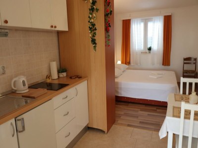 Apartment Apartments Sergej-Standard Studio apartment with Terrace and Sea View ( Nataša ) - Features photo 9