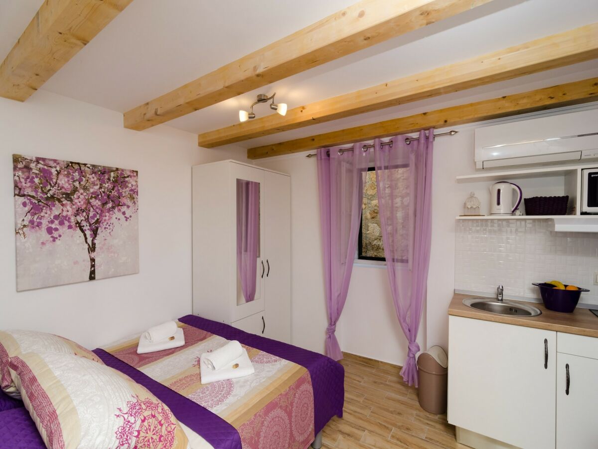 Apartment Lavender Garden Apartments - Studio Apartment (Ground floor) - APT 1