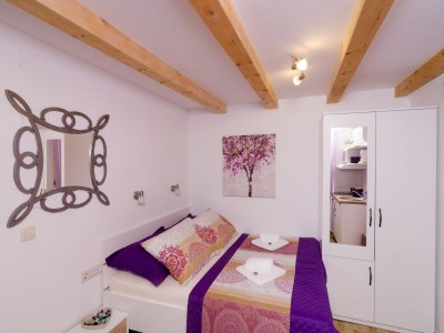 Apartment Lavender Garden Apartments - Studio Apartment (Ground floor) - APT 1 - Features photo 2
