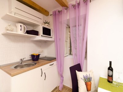 Apartment Lavender Garden Apartments - Studio Apartment (Ground floor) - APT 1 - Features photo 5