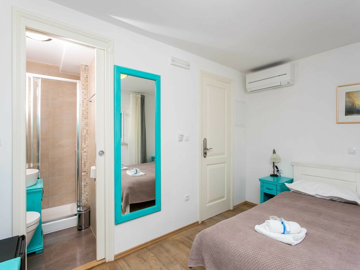 Apartment Guest House Lumin - Double Room with City View (First Floor) - (BR1) - Features photo 2