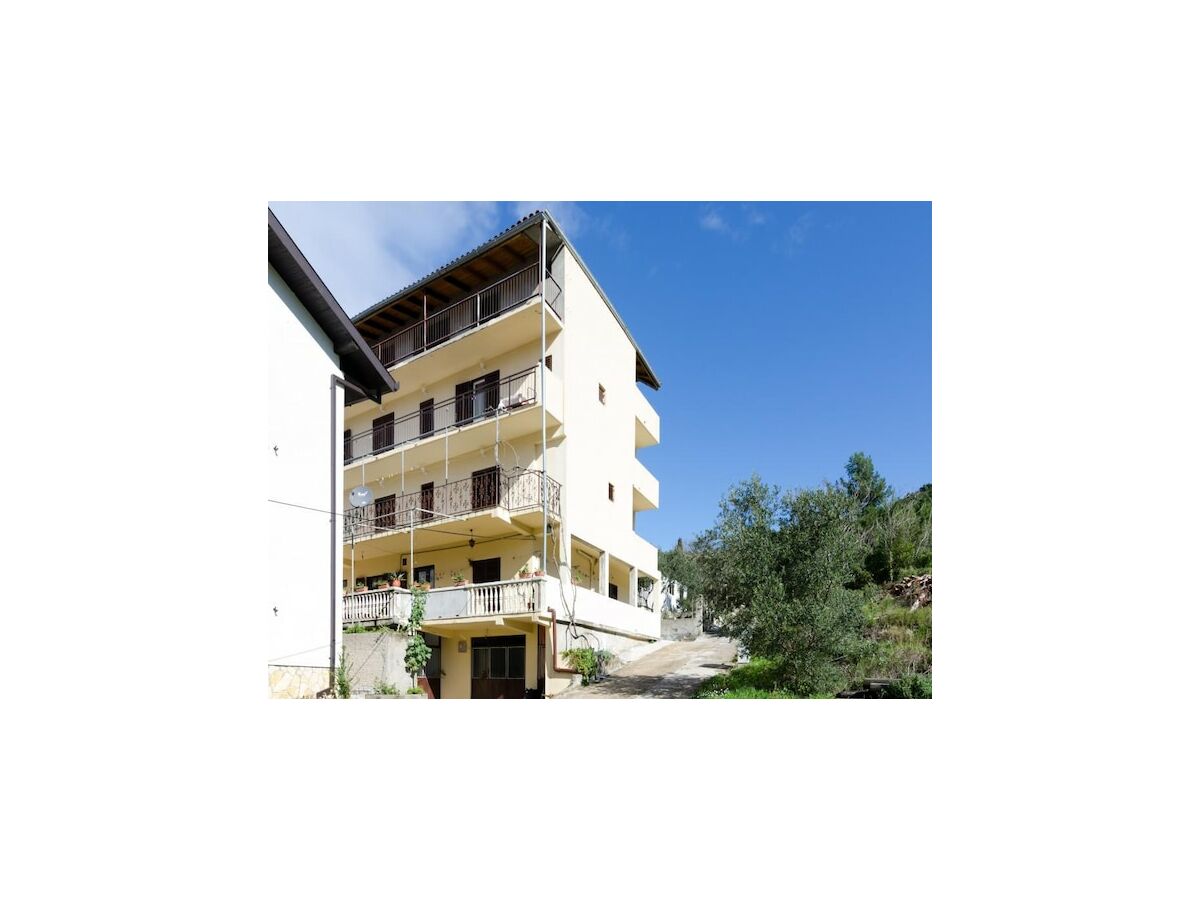 Apartment Apartments Dalmatin Žuljana - Studio Apartment 1