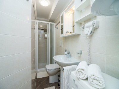 Apartment Apartment Maru - Two Bedroom Apartment with City View (A4) - Features photo 4