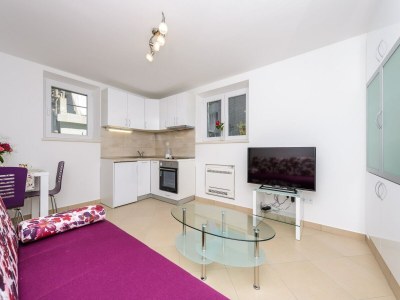 Apartment Apartment Pavlina - One Bedroom Apartment with Terrace - Features photo 5