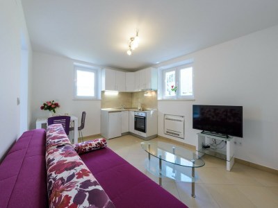 Apartment Apartment Pavlina - One Bedroom Apartment with Terrace - Features photo 11