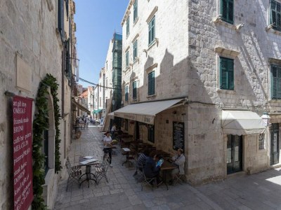 Apartment Apartment Dubravka Iza Roka- Studio Apartment with City View - Outdoor photo 4