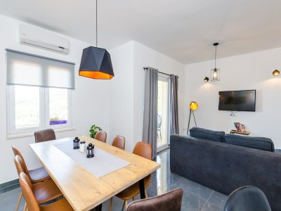 Apartment Apartments Villa Bell Memories- Two Bedroom Apartment with Balcony and Sea View (A3) - Features photo 12