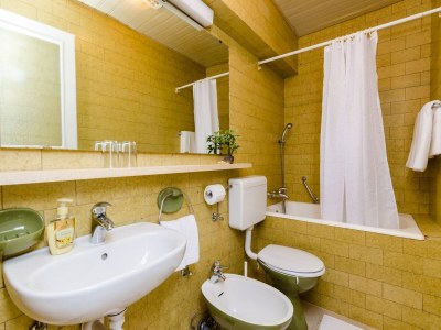 Apartment Guest House Villa Nina- Two Bedroom Apartment  with  Terrace and Sea View (Apt67) - Features photo 9