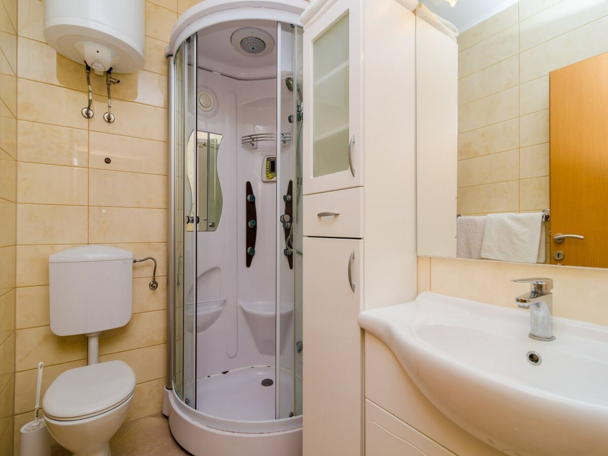 Apartment Hotel Pansion Villa Antonio - Standard Triple Room 28 - Features photo 4
