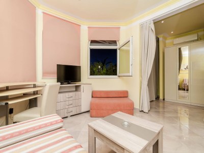 Apartment Hotel Pansion Villa Antonio - Standard Triple Room 28 - Outdoor photo 8
