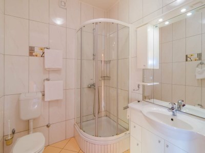 Apartment Hotel Pansion Villa Antonio - Two Bedroom Suite Family 23 - Features photo 6
