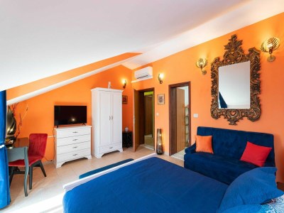 Villa Villa Adrian - Six Bedroom Villa with Swimming pool and Sea View - Features photo 12