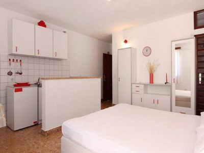 Apartment Apartments Nadia - Studio Apartment With Terrace  (A1) in Brač - Apartment