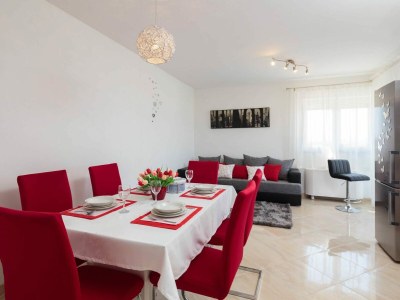 Apartment Apartment Lana - Superior Two-Bedroom Apartment with Terrace (A1) (ST) - Features photo 6