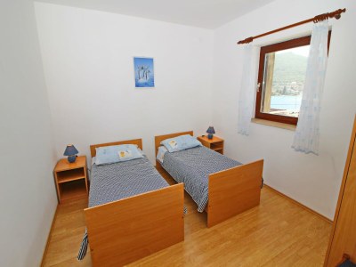 Apartment Apartment Classic Korčula - Two Bedroom Apartment with Terrace and Sea View - Features photo 7