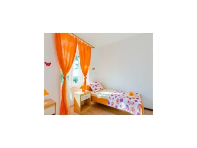Apartment Apartment Magdalena - Three Bedroom Apartment - Features photo 24