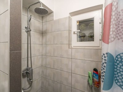 Apartment Apartment Lolo - Two Bedroom Apartment with Loggia and Street View - Features photo 22