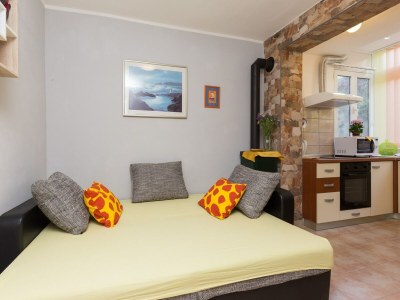 Apartment Apartment Lolo - Two Bedroom Apartment with Loggia and Street View - Outdoor photo 49